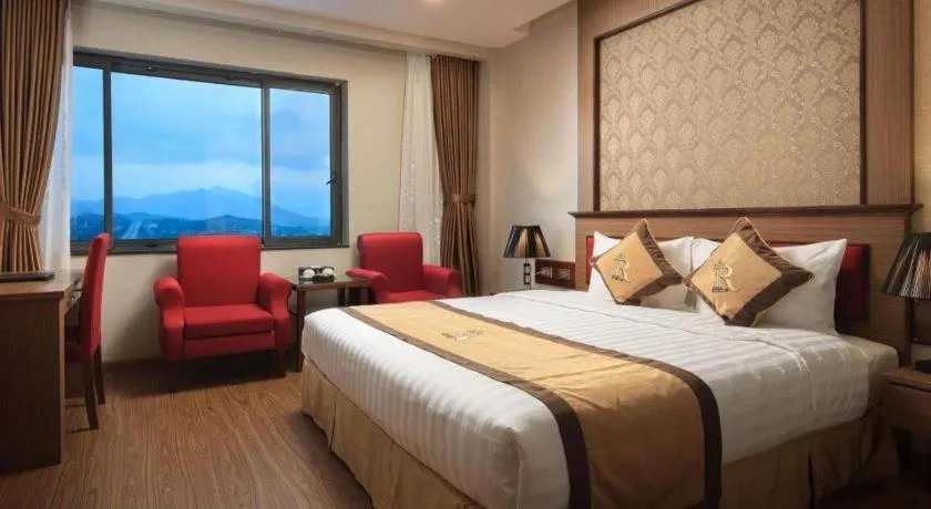 Bed in Royal Palace Hotel