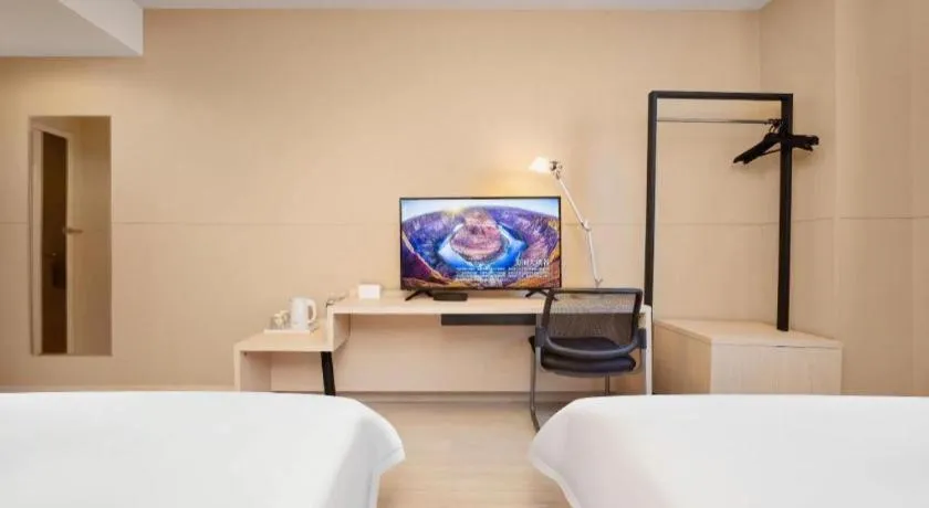 Bed in JinJiang Inn Datong Pingchengqiao