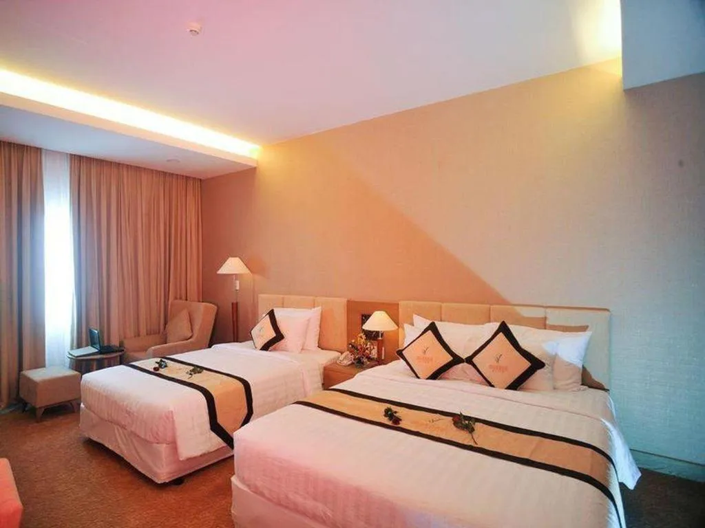 Bed in Mekong My Tho Hotel