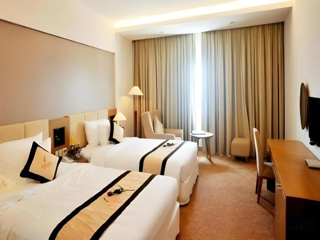 Bed in Mekong My Tho Hotel