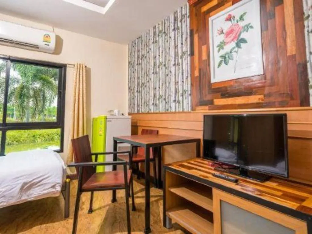 Bed in Prew Lom Chom Nam Resort