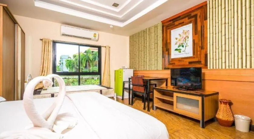 Bed in Prew Lom Chom Nam Resort