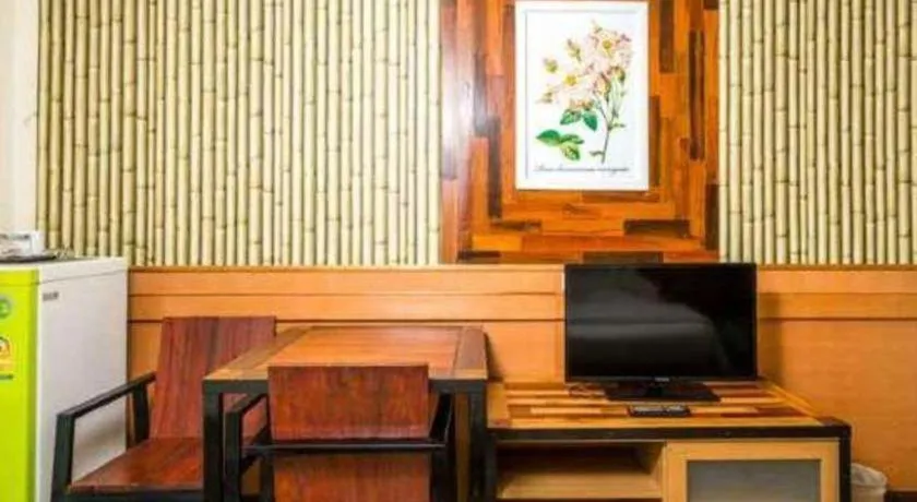 Prew Lom Chom Nam Resort