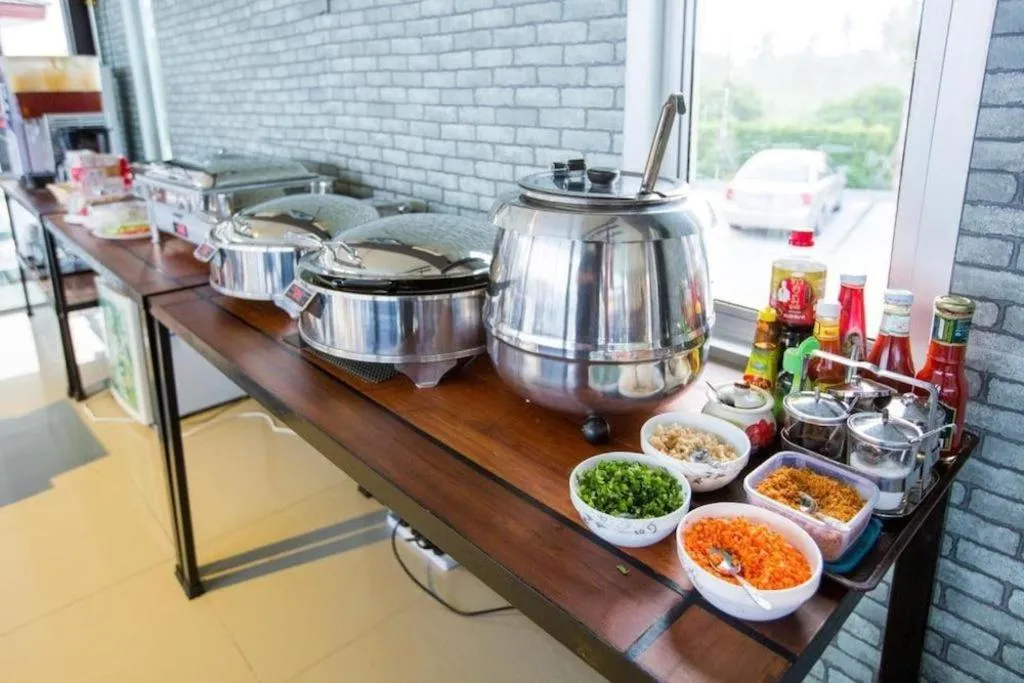 Prew Lom Chom Nam Resort