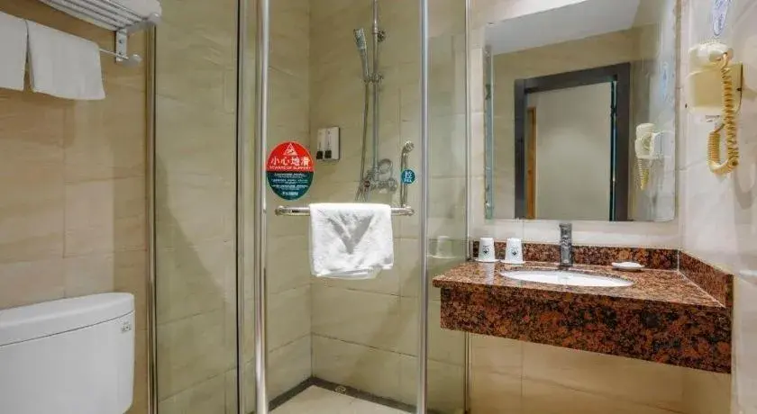 GreenTree Inn Shanghai Hongqiao Hub Convention Center Jinghua Road Shell Hotel GreenTree Inn Shanghai Hongqiao Hub Convention Center Jinghua Road Shell Hotel