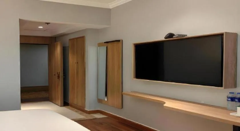 Bed in GreenTree Inn Shanghai Hongqiao Hub Convention Center Jinghua Road Shell Hotel