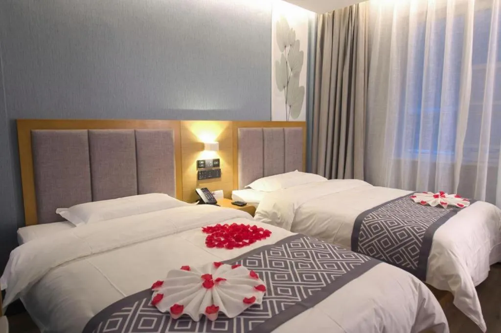 Bed in GreenTree Inn Puyang Ruifengyuan Business Hotel