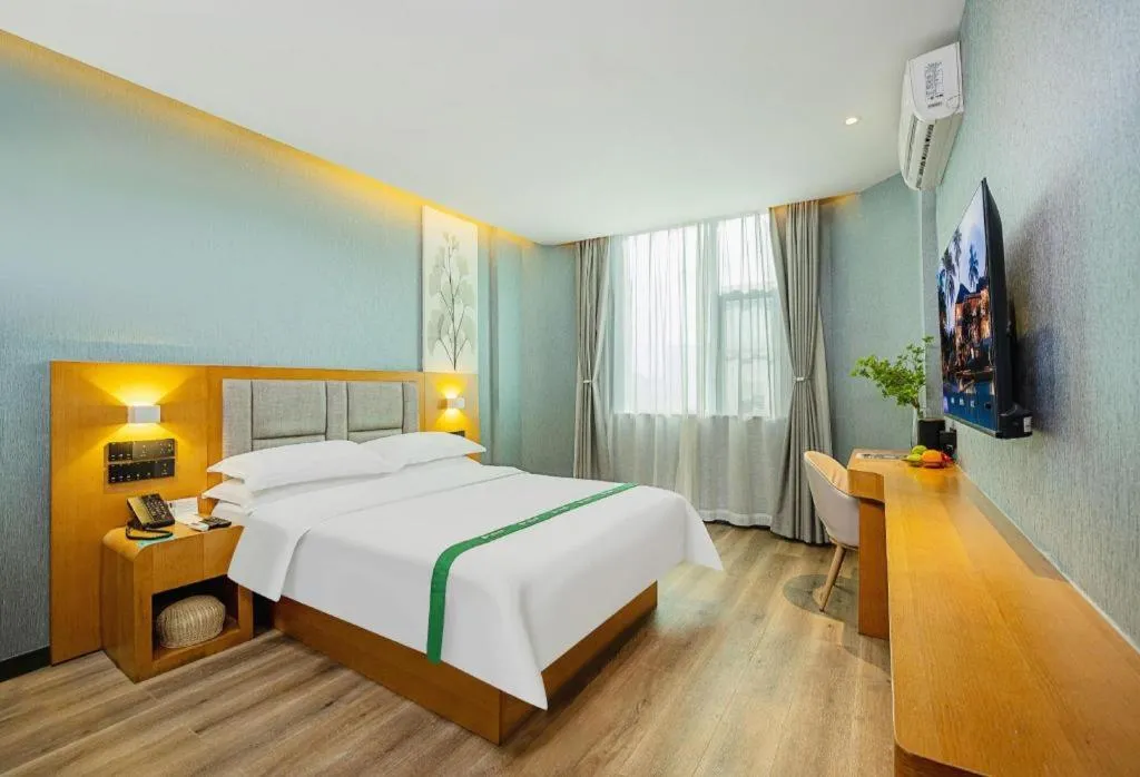 Bed in GreenTree Inn Puyang Ruifengyuan Business Hotel
