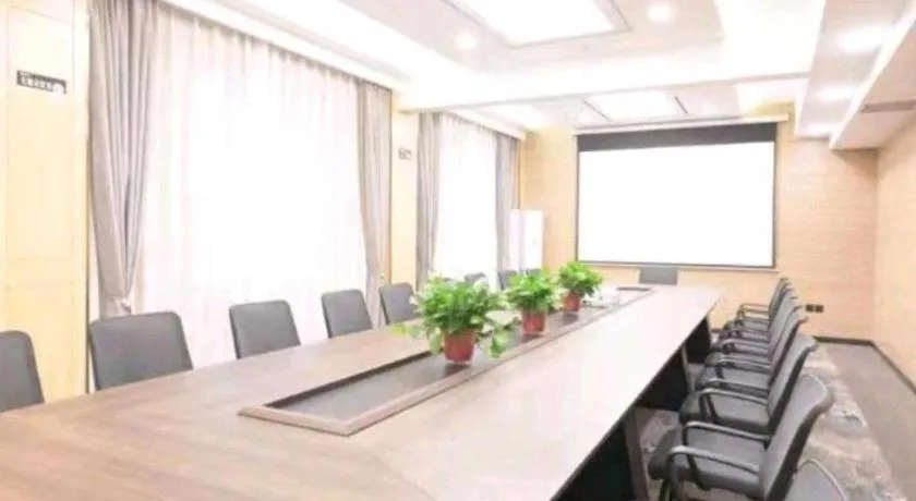 GreenTree Inn Puyang Ruifengyuan Business Hotel