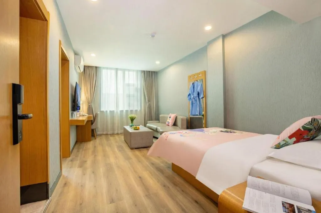 Bed in GreenTree Inn Puyang Ruifengyuan Business Hotel