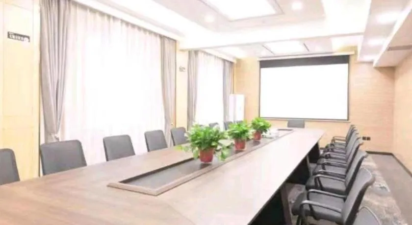 GreenTree Inn Puyang Ruifengyuan Business Hotel