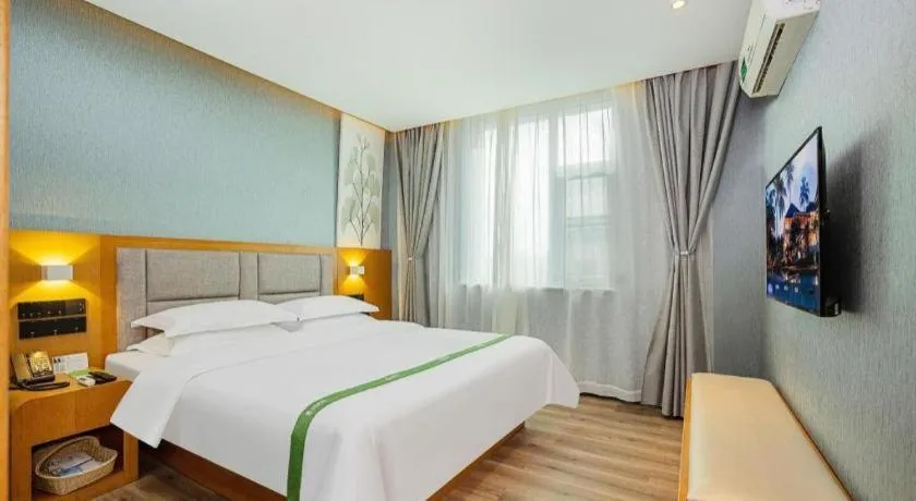 Bed in GreenTree Inn Puyang Ruifengyuan Business Hotel