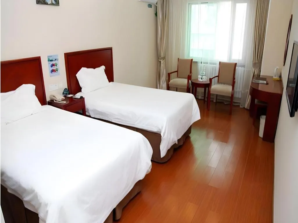 Bed in GreenTree Inn Beijing East Yizhuang District Second Kechuang Street Express Hotel