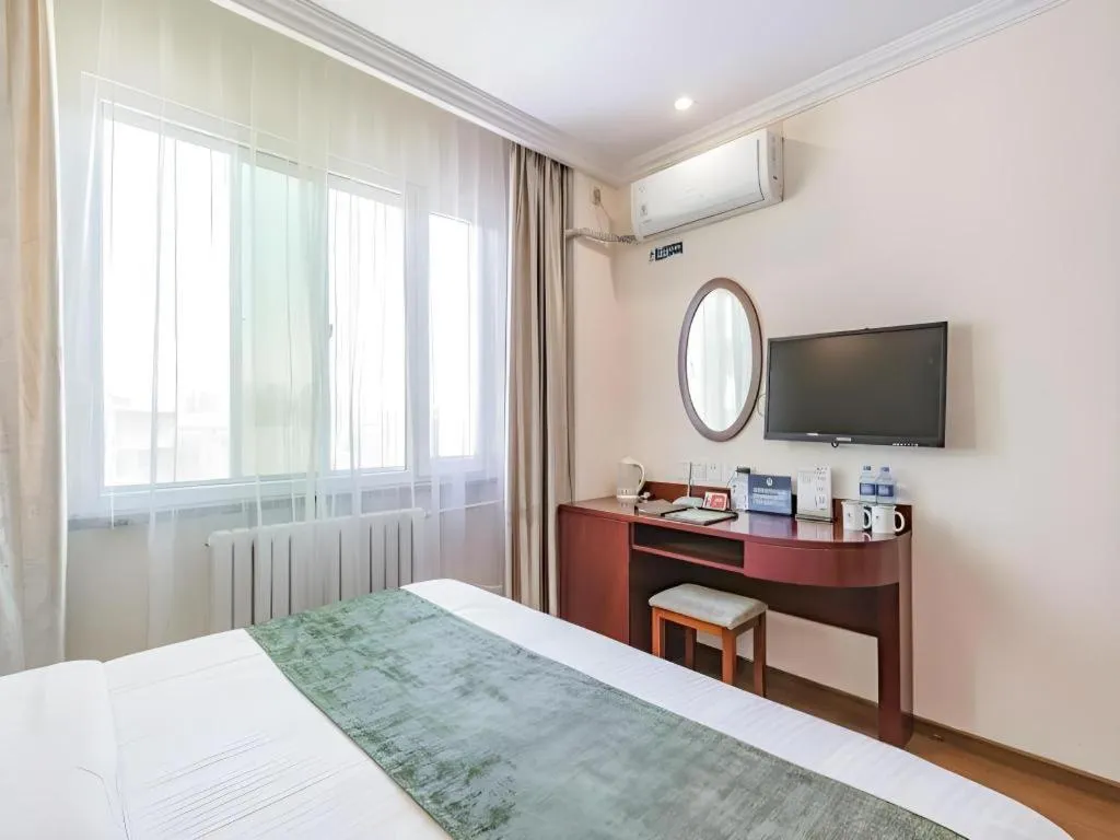 Bed in GreenTree Inn Beijing East Yizhuang District Second Kechuang Street Express Hotel