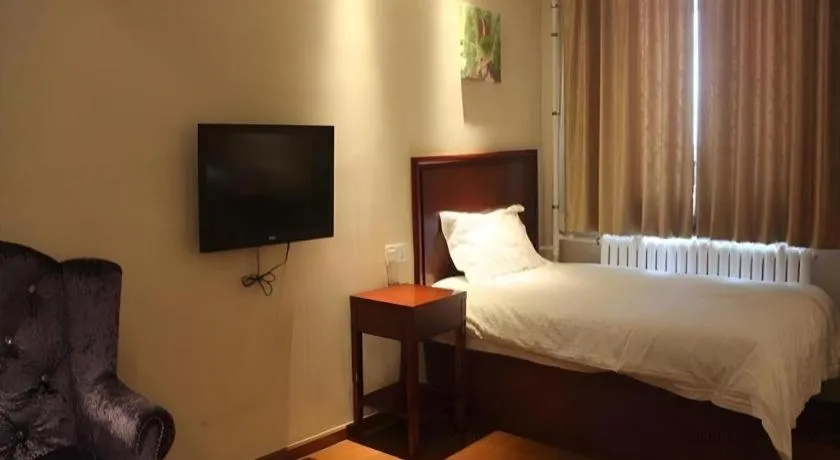 Bed in GreenTree Inn Beijing East Yizhuang District Second Kechuang Street Express Hotel