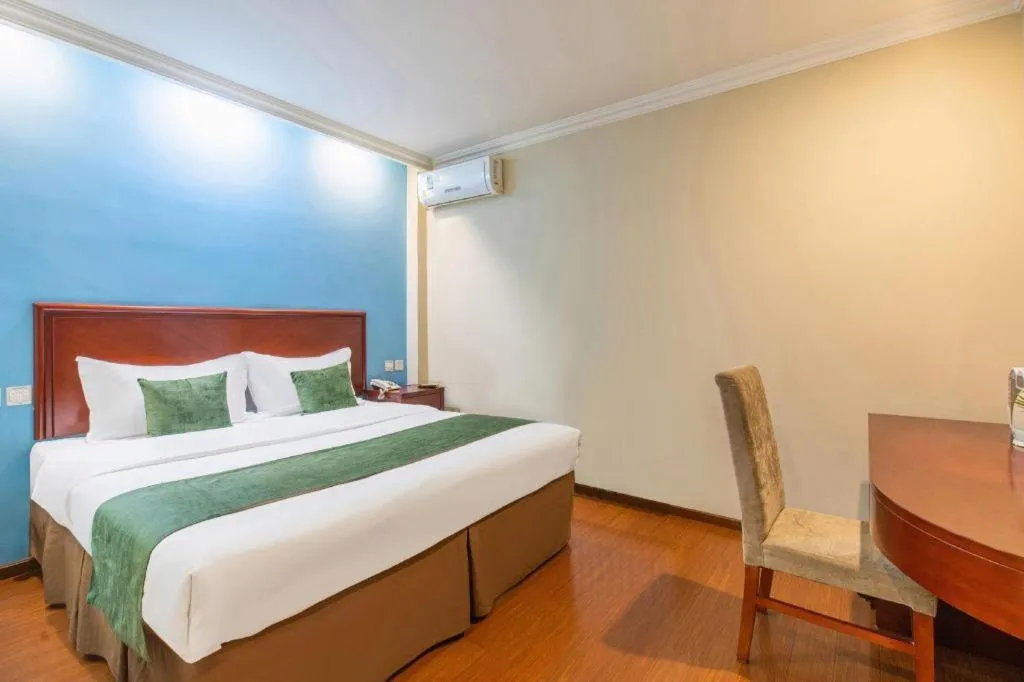 Bed in GreenTree Inn Beijing East Yizhuang District Second Kechuang Street Express Hotel