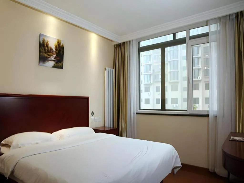Bed in GreenTree Inn Beijing East Yizhuang District Second Kechuang Street Express Hotel