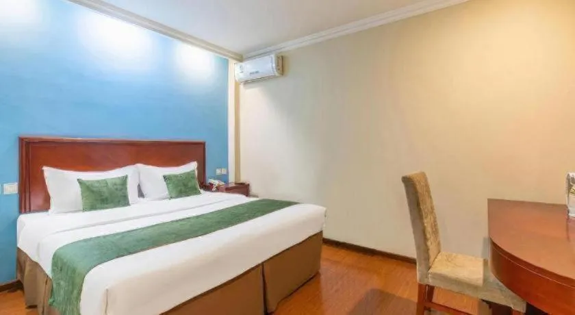 Bed in GreenTree Inn Beijing East Yizhuang District Second Kechuang Street Express Hotel