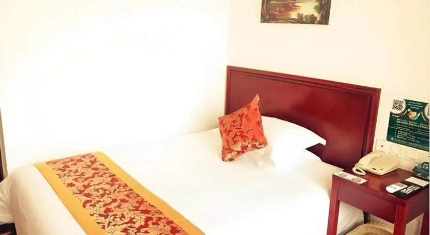 Bed in GreenTree Inn Beijing Capital Airport New International Exhibition Center Express Hotel