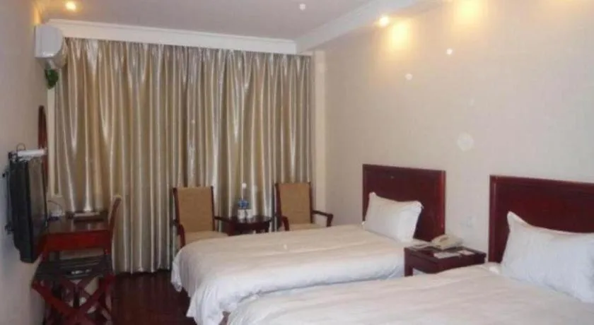 Bed in GreenTree Inn Jiangsu Suzhou Shi Road North Tongjing Road Subway Station Express Hotel