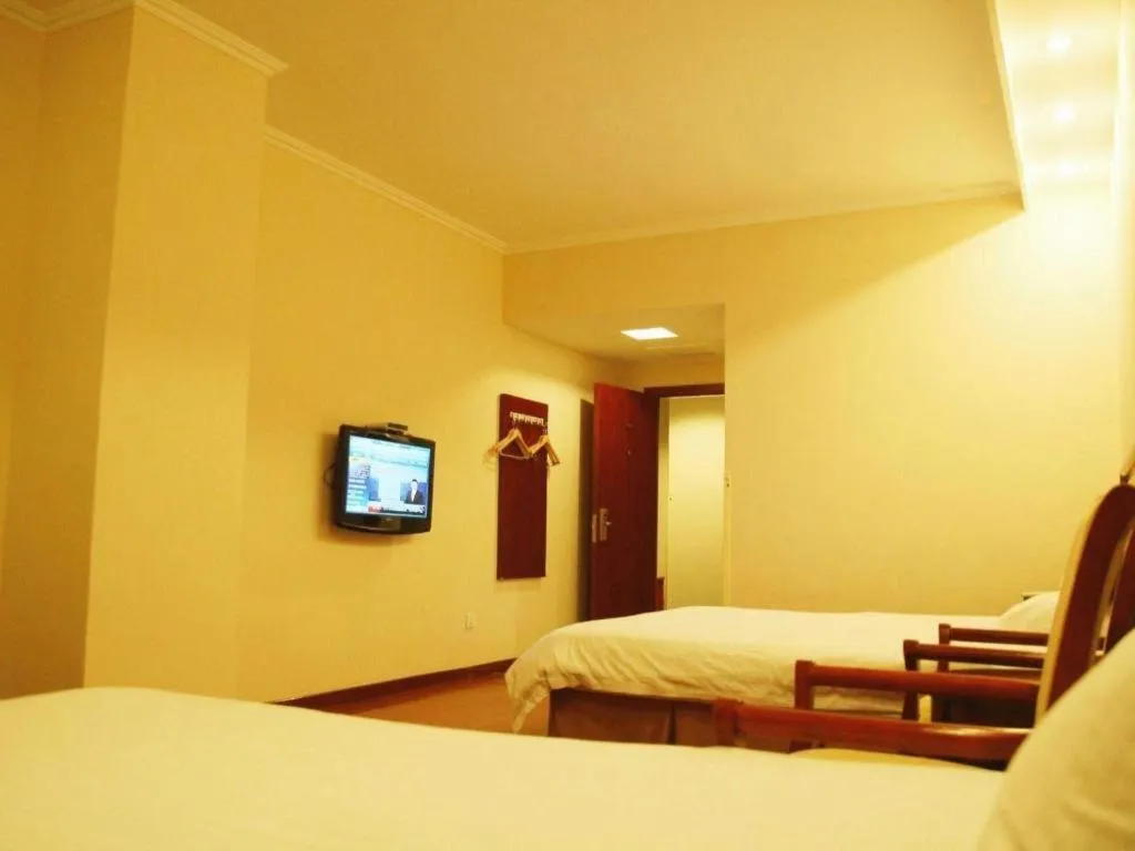 Bed in GreenTree Inn Jiangsu Suzhou Shi Road North Tongjing Road Subway Station Express Hotel
