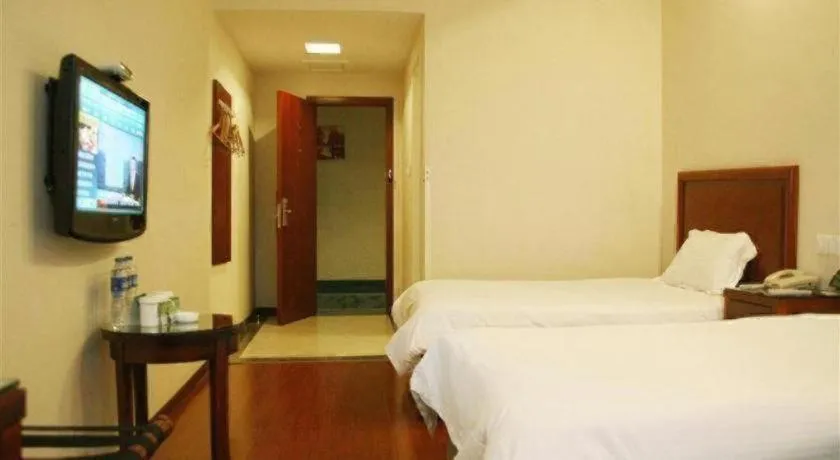 Bed in GreenTree Inn Jiangsu Suzhou Shi Road North Tongjing Road Subway Station Express Hotel