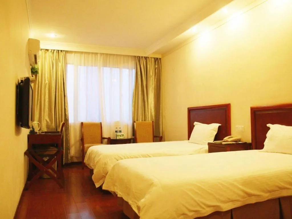 Bed in GreenTree Inn Jiangsu Suzhou Shi Road North Tongjing Road Subway Station Express Hotel
