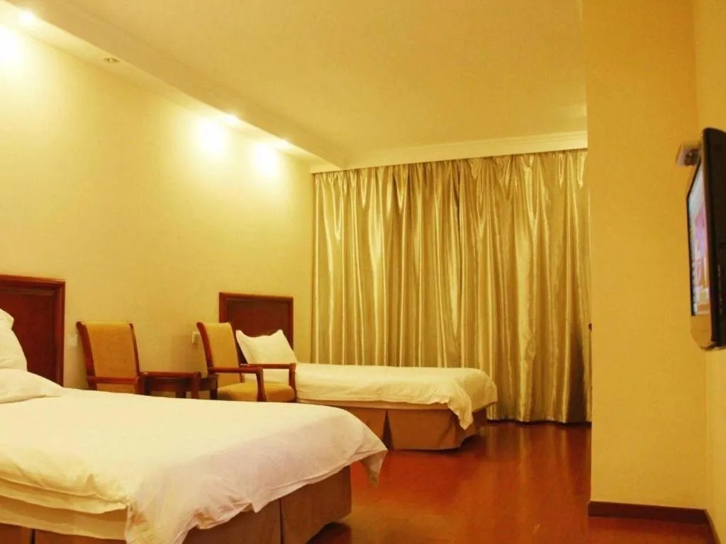 Bed in GreenTree Inn Jiangsu Suzhou Shi Road North Tongjing Road Subway Station Express Hotel