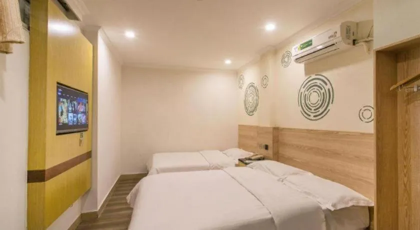 Bed in GreenTree Inn Suzhou Guanqian Street Yinguo Lane Business Hotel