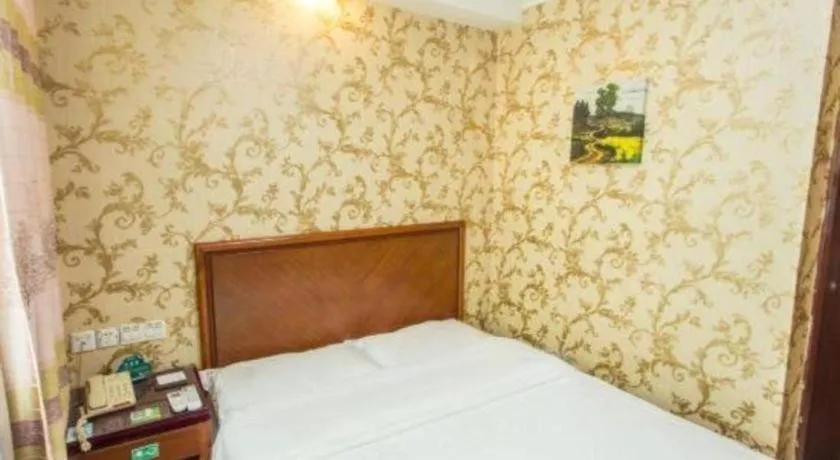 Bed in GreenTree Inn Suzhou Guanqian Street Yinguo Lane Business Hotel