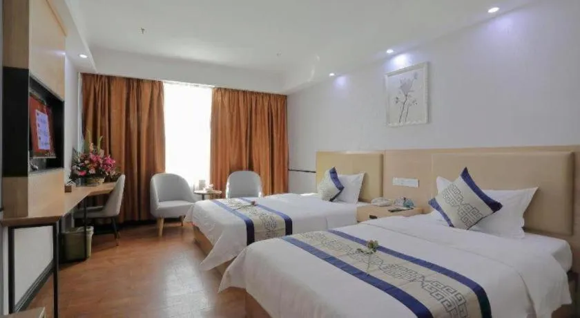 Bed in GreenTree Inn Jieyang North Linjiang Road Express Hotel