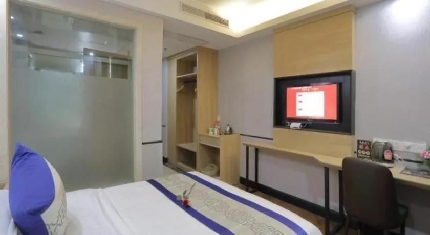 Bed in GreenTree Inn Jieyang North Linjiang Road Express Hotel