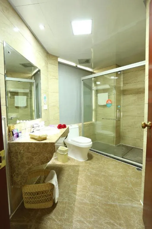 GreenTree Inn Jieyang North Linjiang Road Express Hotel