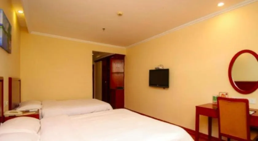 Bed in GreenTree Inn Lianyungang Guanyun Bus Station Zhenxing Garden Express Hotel