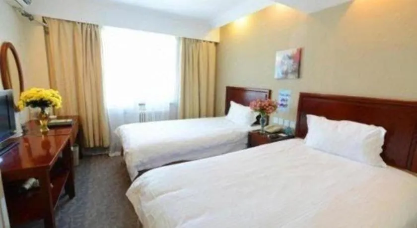 Bed in GreenTree Inn Lianyungang Guanyun Bus Station Zhenxing Garden Express Hotel