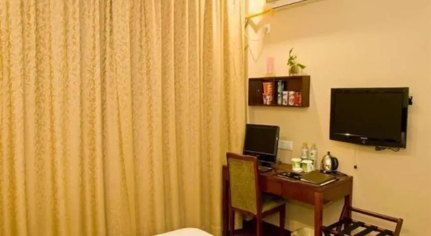 GreenTree Inn Zhejiang Ningbo Exhibition and Convention Center Bus East Station Express Hotel