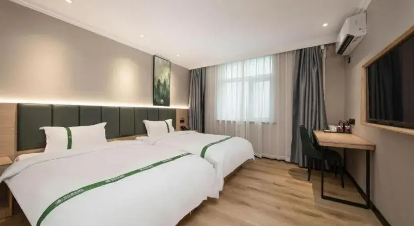 Bed in GreenTree Inn Zhejiang Ningbo Exhibition and Convention Center Bus East Station Express Hotel Bed in GreenTree Inn Zhejiang Ningbo Exhibition and Convention Center Bus East Station Express Hotel
