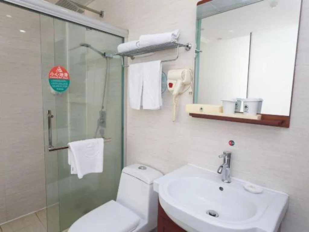 GreenTree Inn Zhejiang Ningbo Exhibition and Convention Center Bus East Station Express Hotel