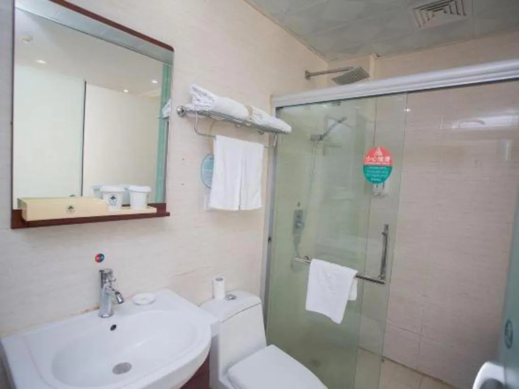 GreenTree Inn Zhejiang Ningbo Exhibition and Convention Center Bus East Station Express Hotel