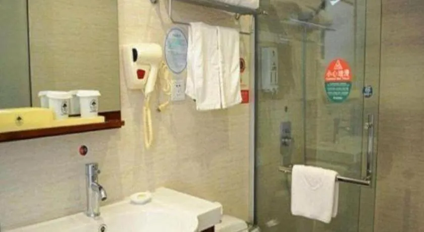 GreenTree Inn Zhejiang Ningbo Exhibition and Convention Center Bus East Station Express Hotel