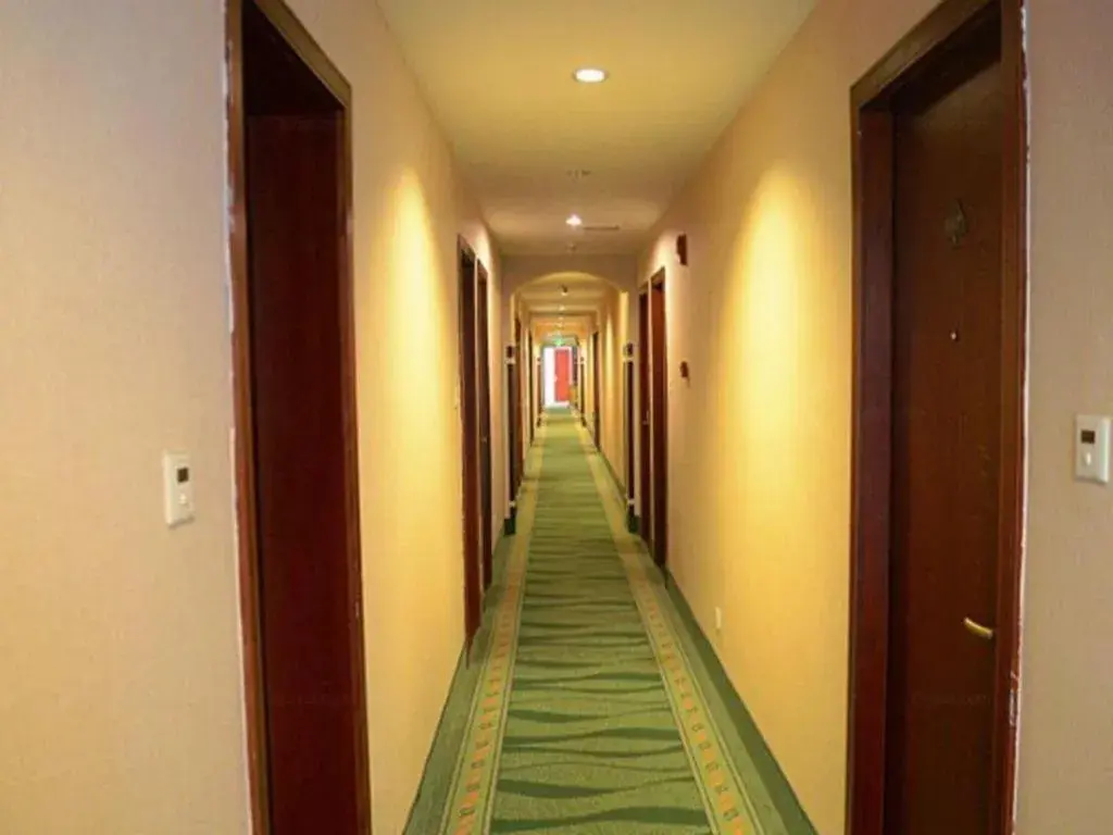 GreenTree Inn Zhejiang Ningbo Exhibition and Convention Center Bus East Station Express Hotel GreenTree Inn Zhejiang Ningbo Exhibition and Convention Center Bus East Station Express Hotel