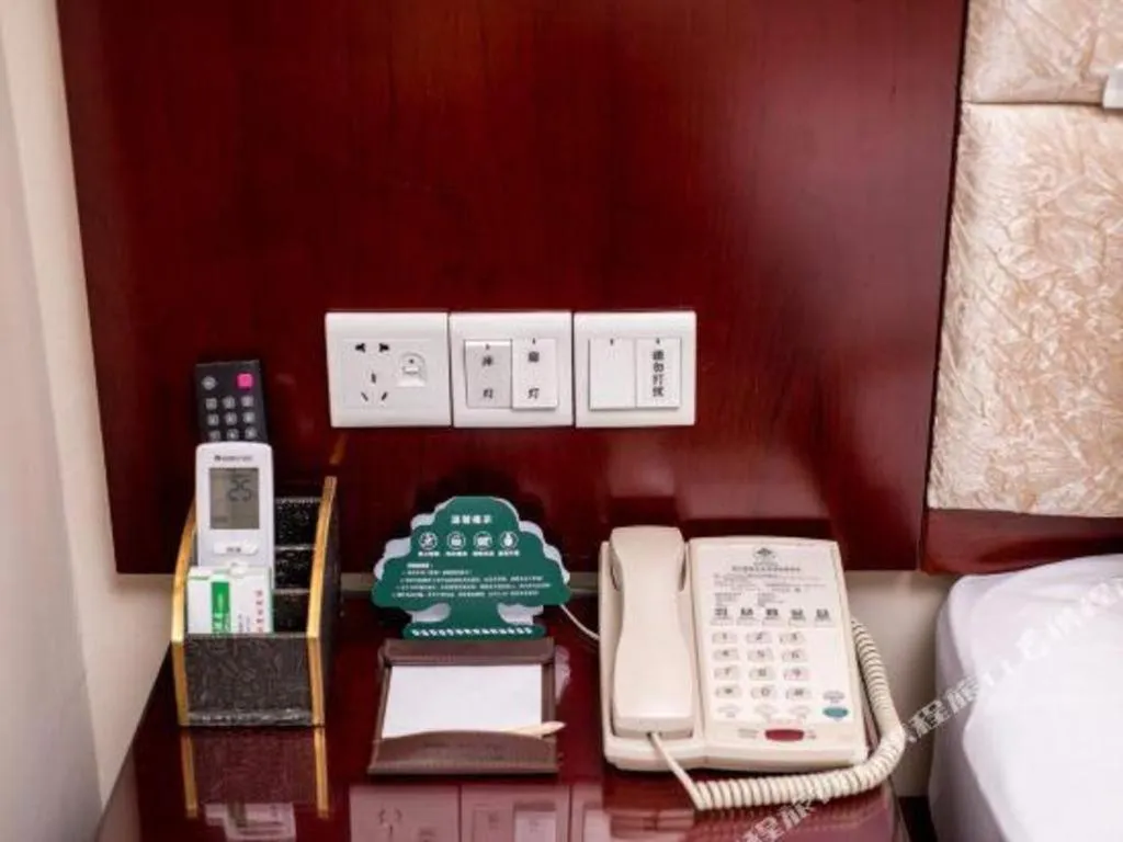 GreenTree Inn Guangzhou Baiyun International Airport Huaxi Road Express Hotel