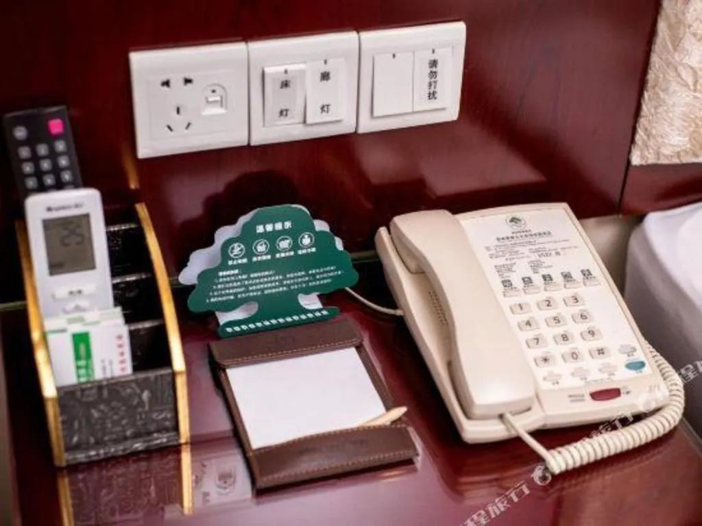 GreenTree Inn Guangzhou Baiyun International Airport Huaxi Road Express Hotel