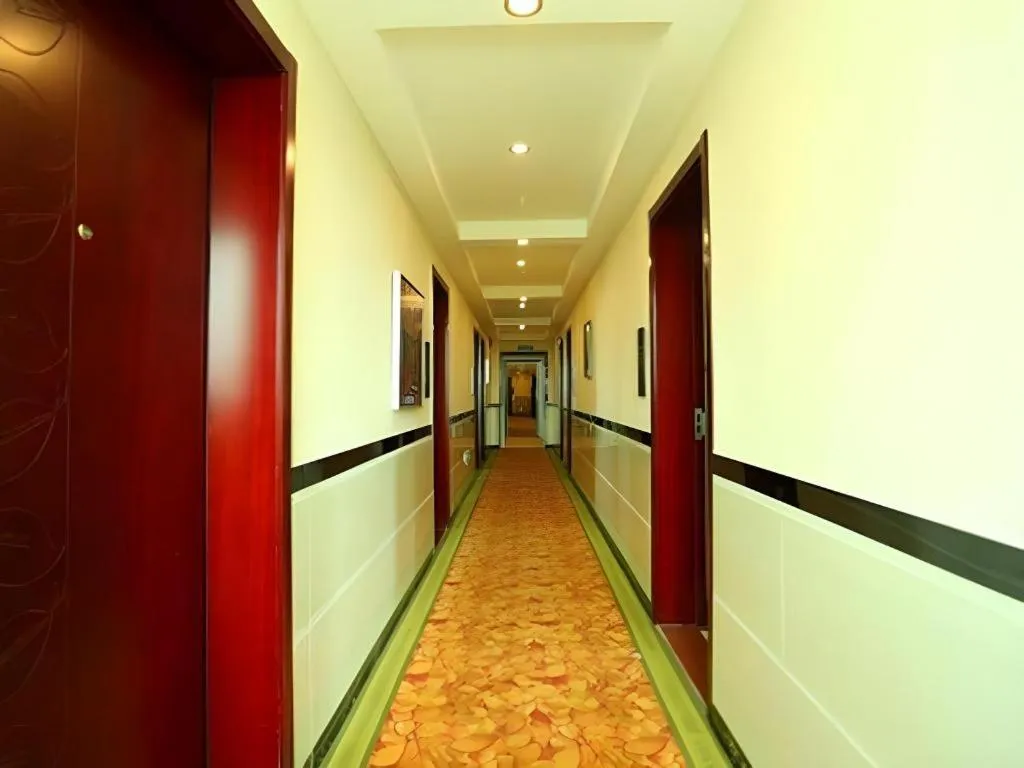 GreenTree Inn Guangzhou Baiyun International Airport Huaxi Road Express Hotel