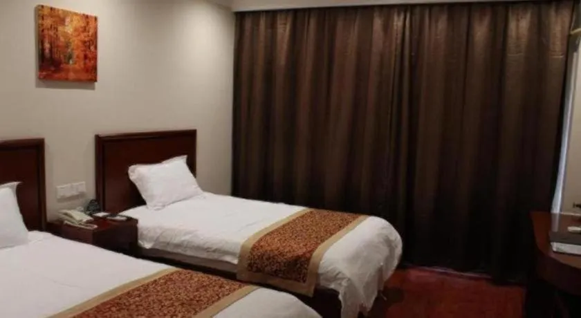 Bed in GreenTree Inn ShangHai KangQiao Industrial Zone JinXiu Road Business Hotel