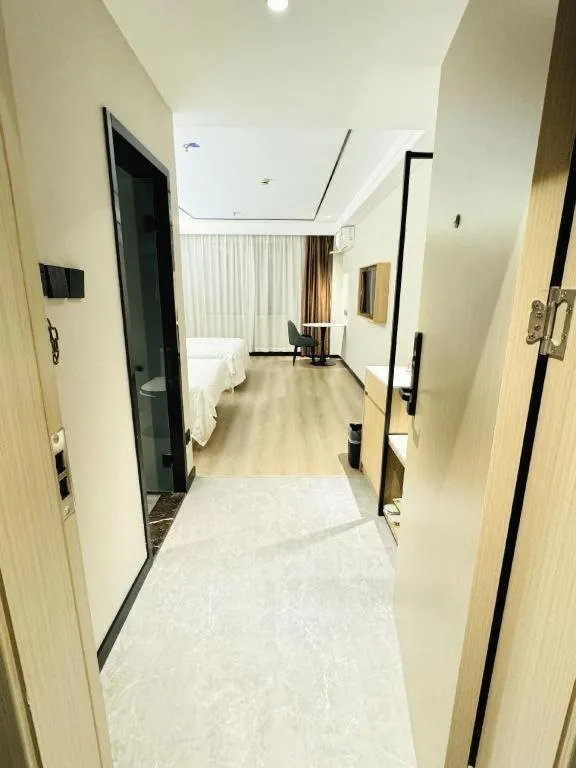 Bed in GreenTree Inn ShangHai KangQiao Industrial Zone JinXiu Road Business Hotel