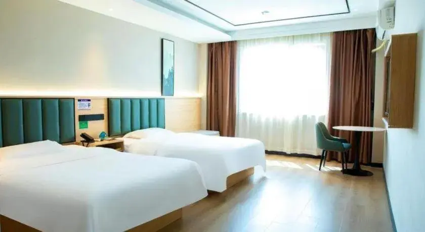 Bed in GreenTree Inn ShangHai KangQiao Industrial Zone JinXiu Road Business Hotel Bed in GreenTree Inn ShangHai KangQiao Industrial Zone JinXiu Road Business Hotel