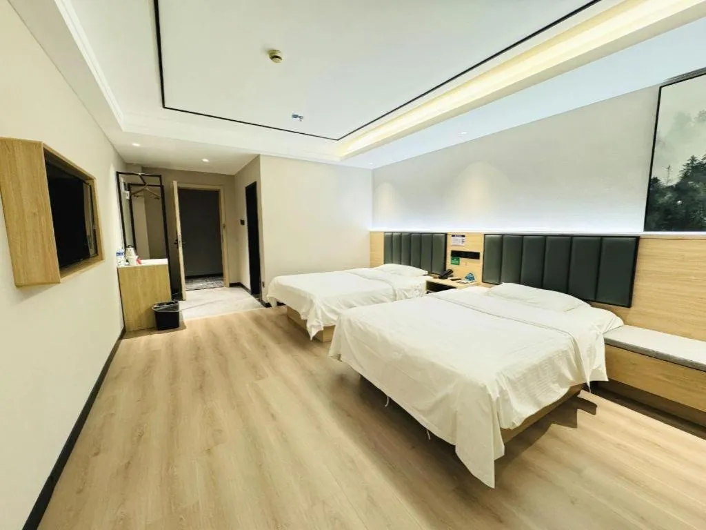 Bed in GreenTree Inn ShangHai KangQiao Industrial Zone JinXiu Road Business Hotel