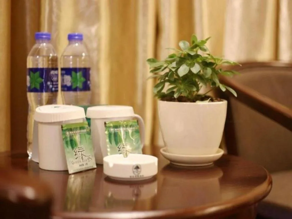 GreenTree Inn Suzhou Industrial Zone Yangcheng Lake Weiting Mong Kok Express Hotel