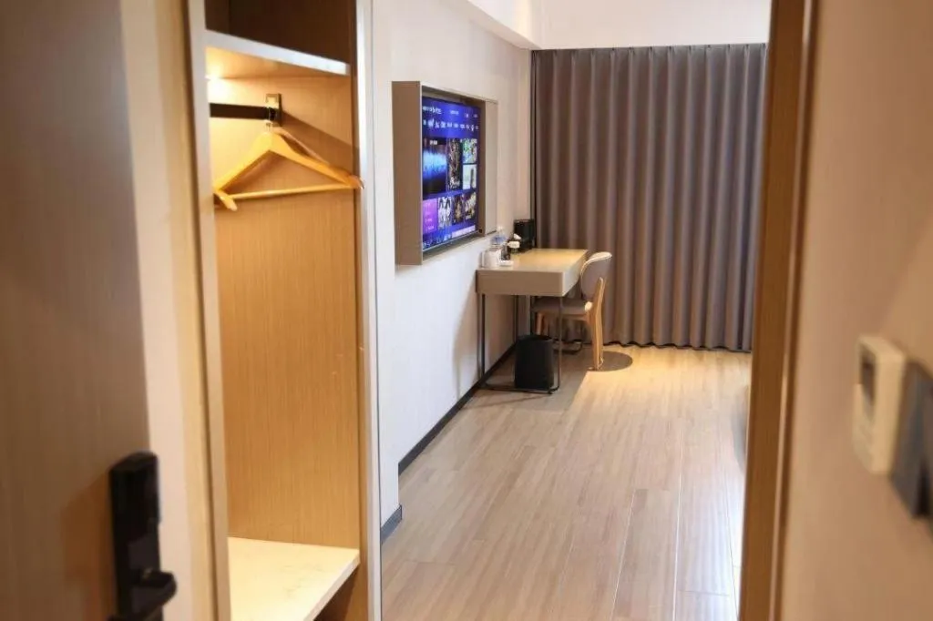 GreenTree Inn Suzhou Industrial Zone Yangcheng Lake Weiting Mong Kok Express Hotel